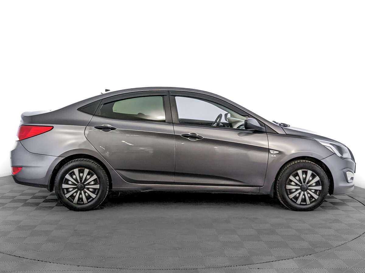 Купить Hyundai Solaris, 2015, 184 890 км, фото №4