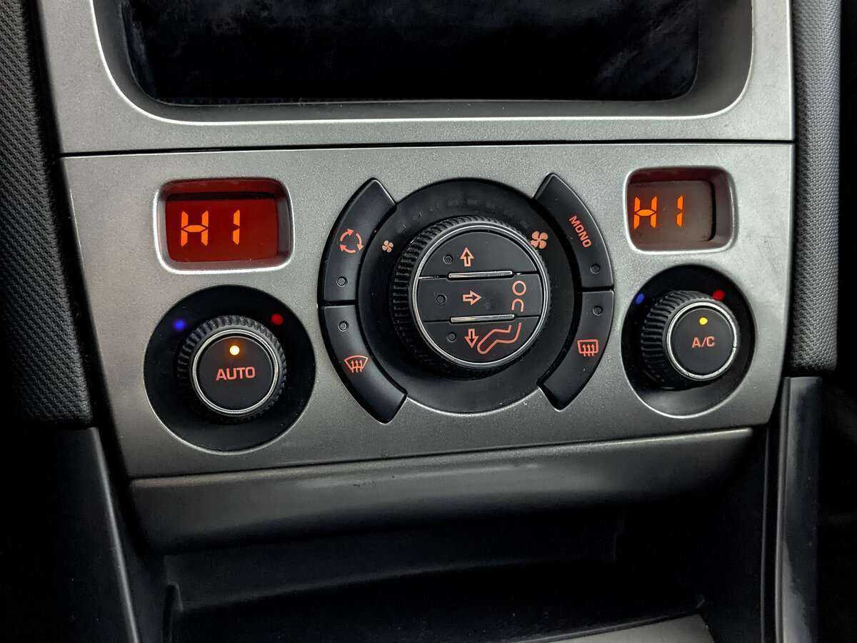 Купить Peugeot 408, 2013, 101 382 км, фото №21