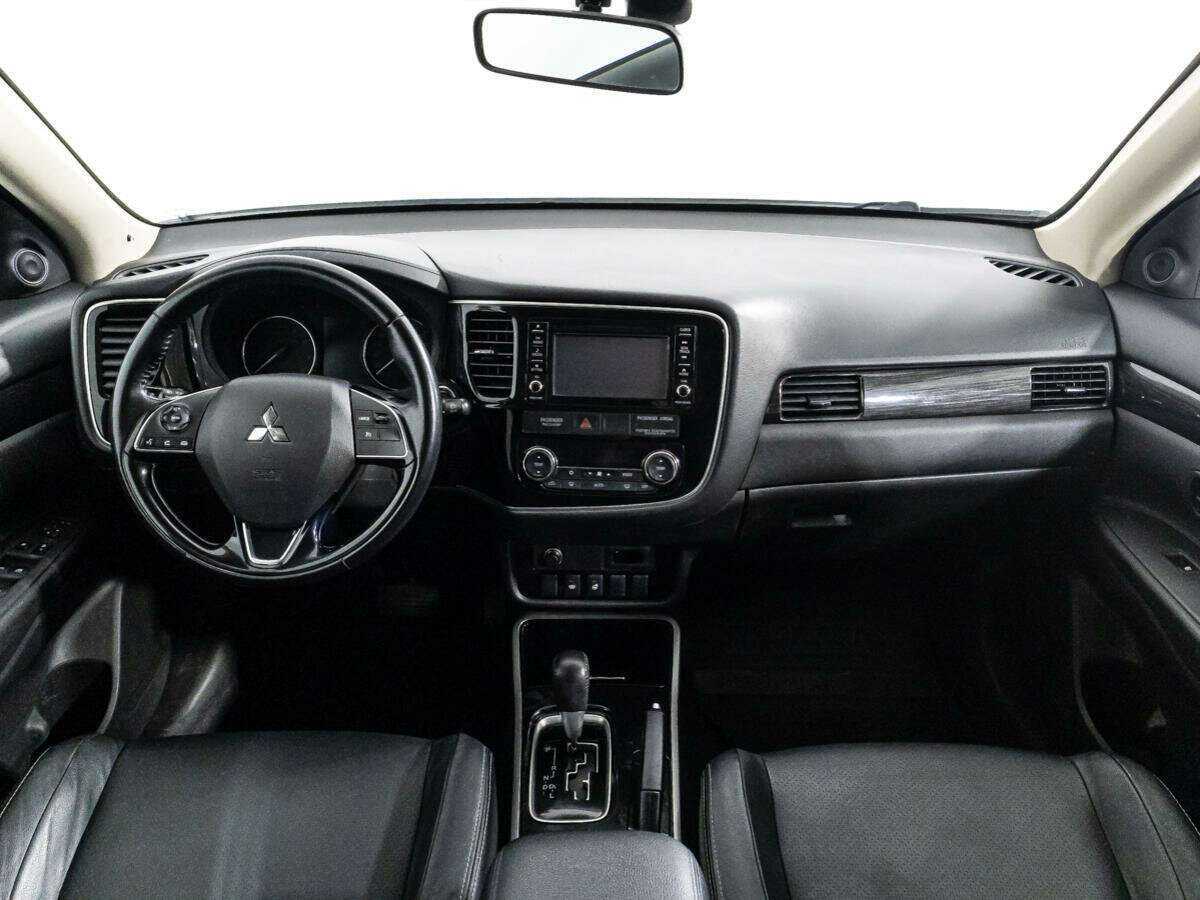 Купить Mitsubishi Outlander, 2017, 190 759 км, фото №13