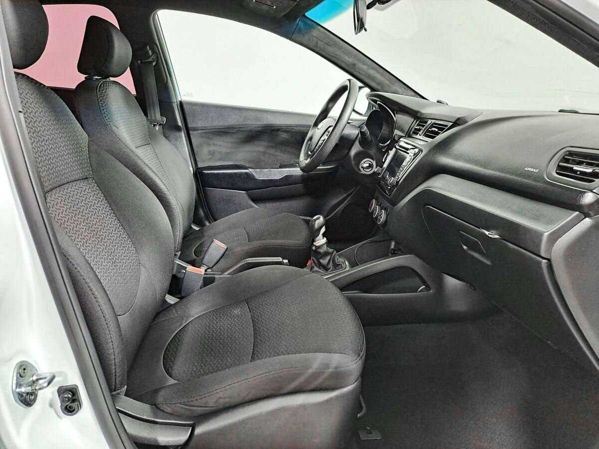Купить Kia Rio, 2015, 170 500 км, фото №9