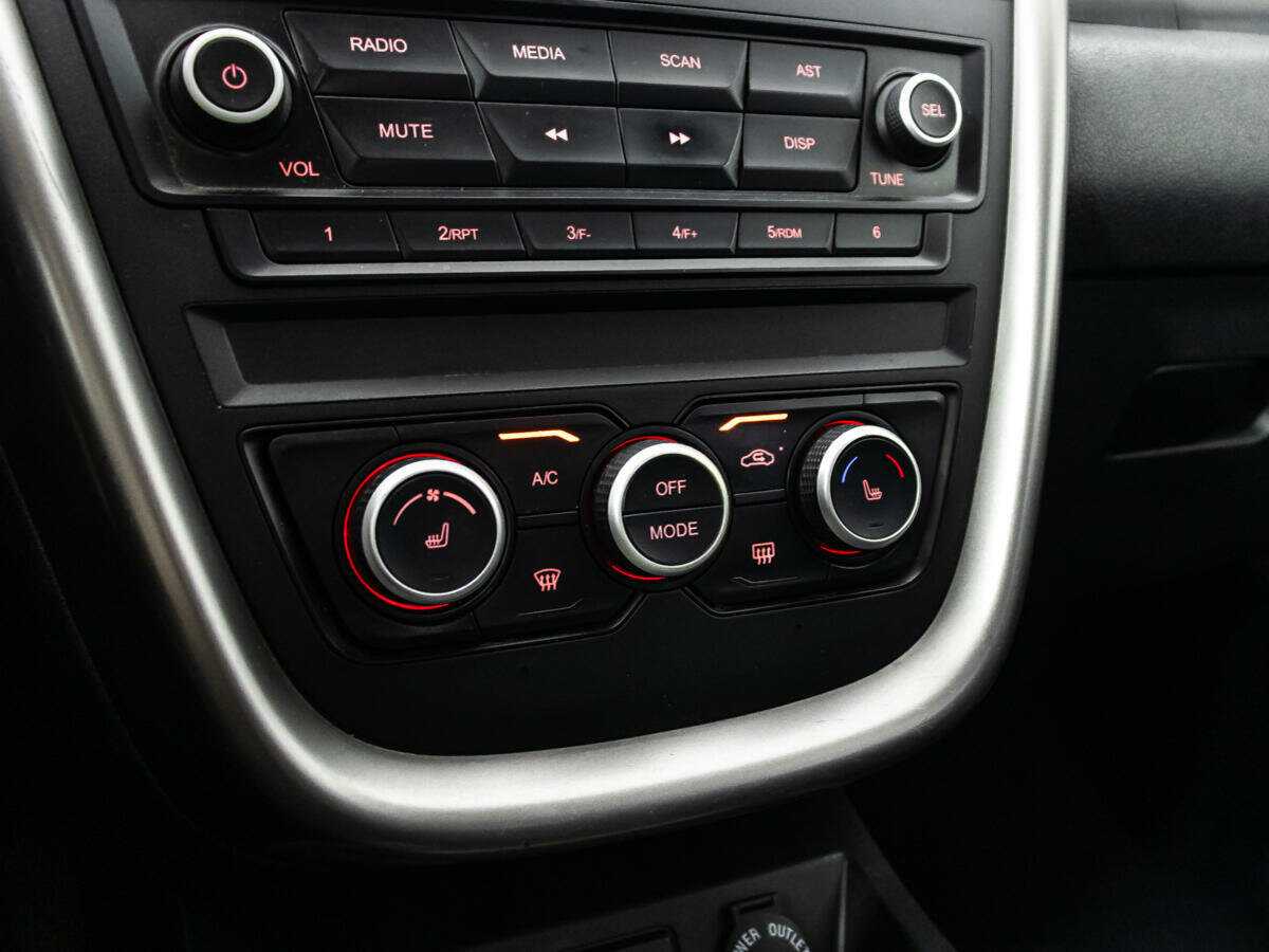 Купить FAW Besturn X80, 2019, 89 514 км, фото №15