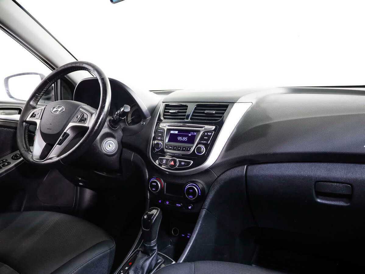 Купить Hyundai Solaris, 2015, 268 928 км, фото №8