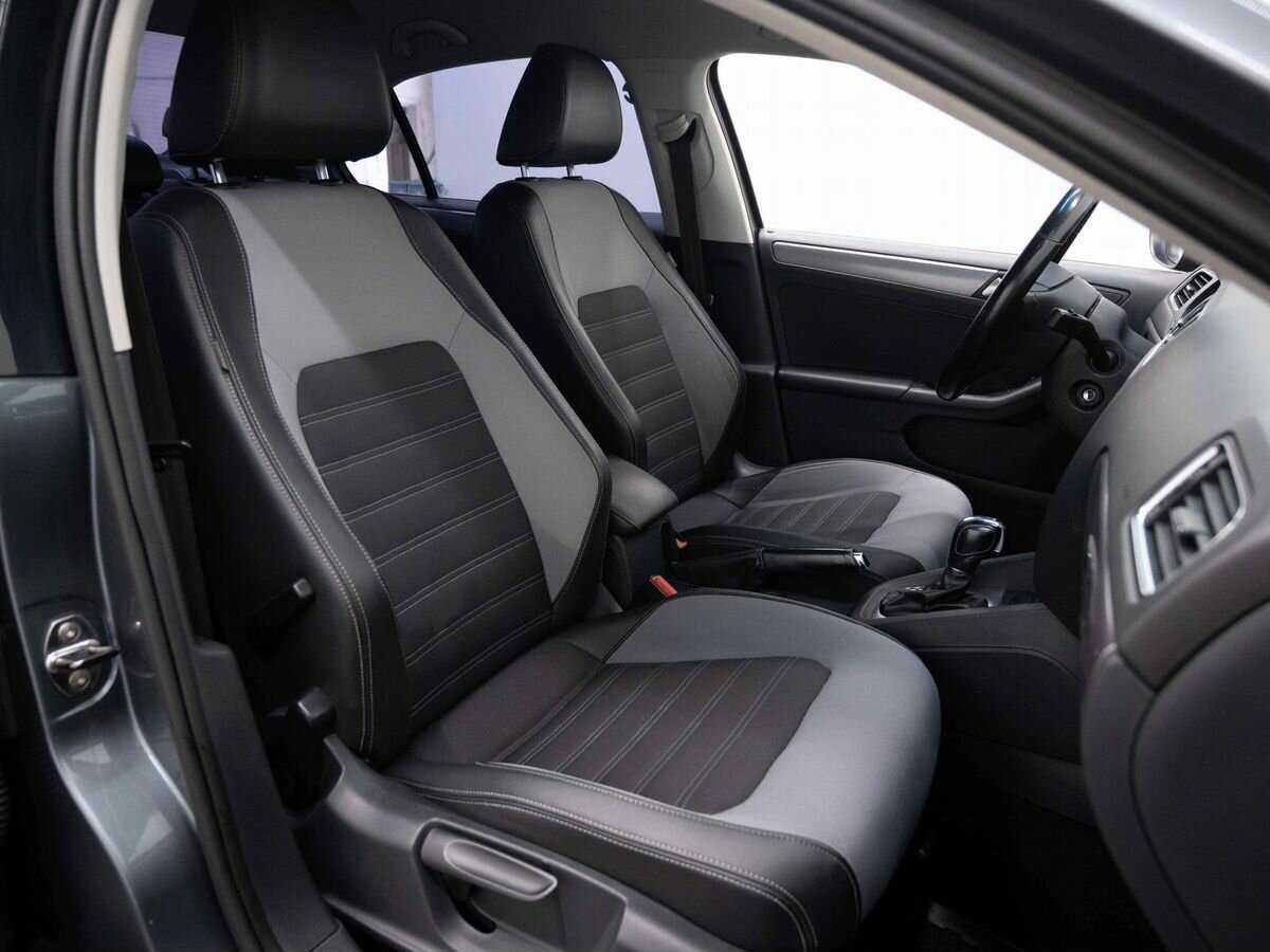 Купить Volkswagen Jetta, 2012, 200 216 км, фото №12