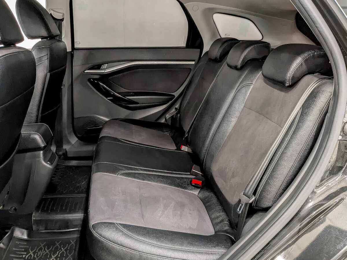 Купить Lada (ВАЗ) Vesta SW Cross, 2019, 70 048 км, фото №12