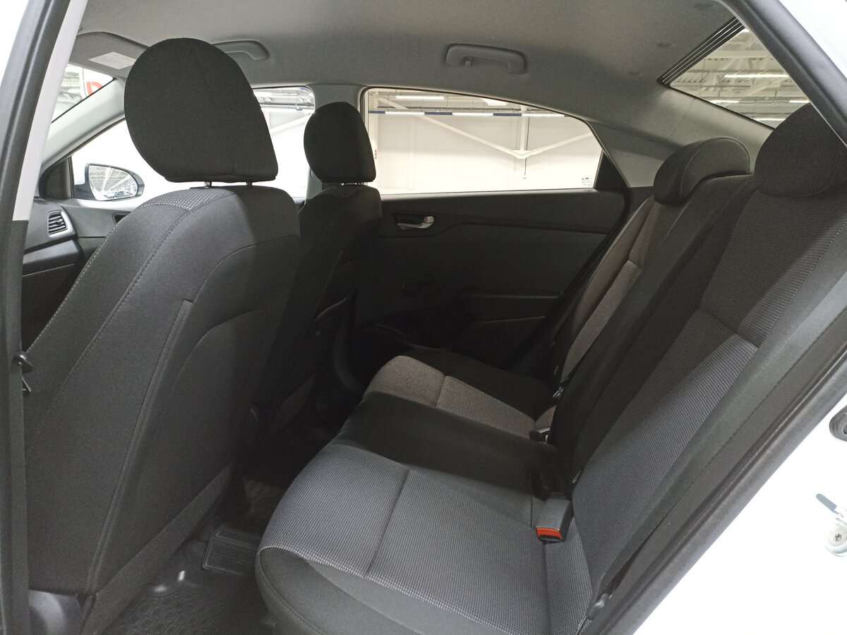 Купить Hyundai Solaris, 2017, 85 423 км, фото №12