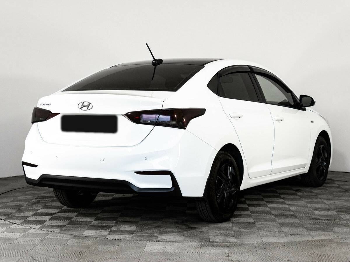 Купить Hyundai Solaris, 2018, 74 032 км, фото №4