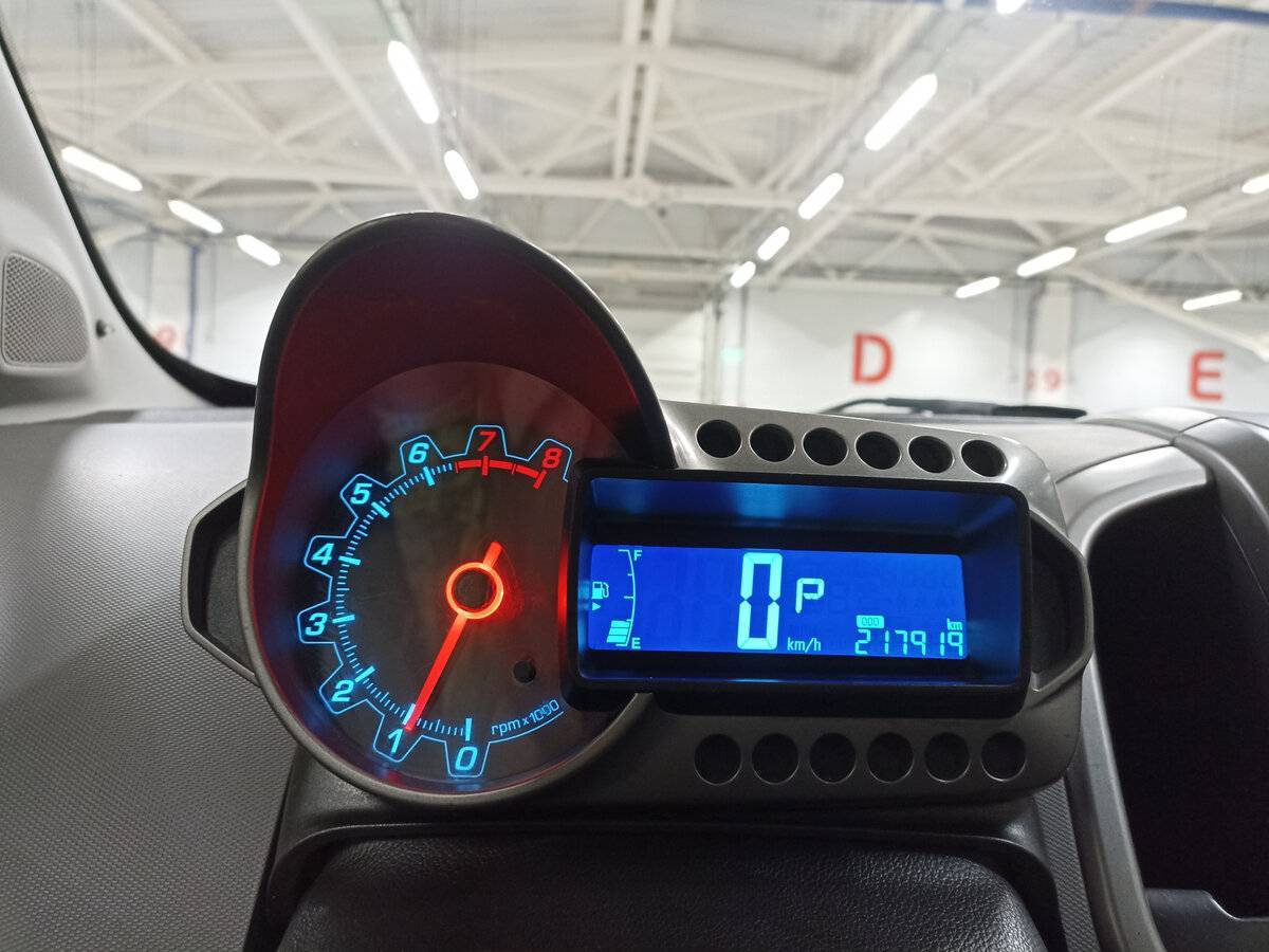 Купить Chevrolet Aveo, 2012, 217 919 км, фото №13