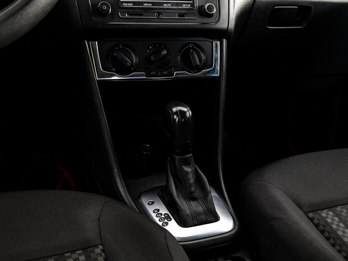 Купить Volkswagen Polo V Рестайлинг, 2016, 246 721 км, фото №10